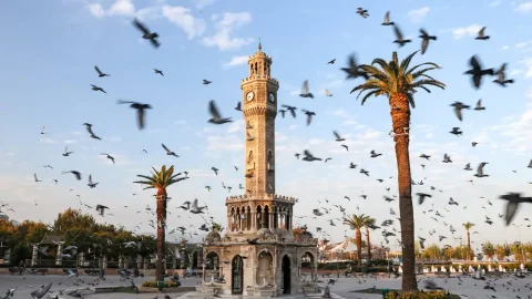 İzmir'de Ne Yapılır? İzmir'de Gezilecek Yerler ve Mutlaka Görülmesi Gereken Rotalar