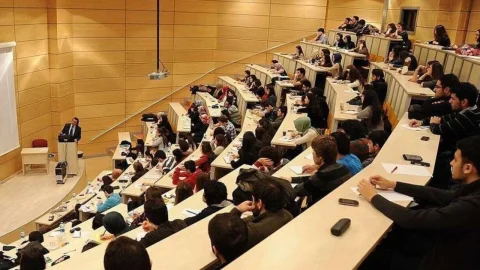 Öğrenci Affı Meclis'te Kabul Edildi! Üniversiteye Geri Dönüş İçin Kritik Adım Atıldı
